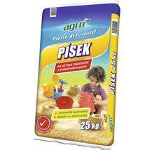 Balenie piesku do pieskoviska