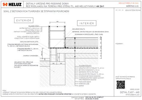 Detail označovania línie rezu na PVC rúrke