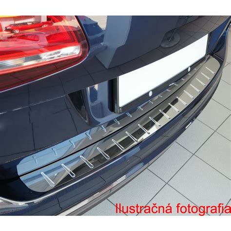 Detail ochrany hrany nárazníka pri nakladaní