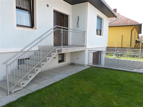 Ukážky moderných nerezových zábradlí v interiéri a exteriéri