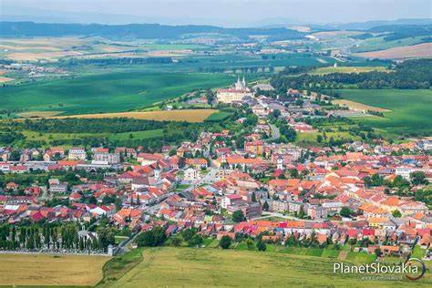 Panoramatický pohľad na cintorín v Spišskom Podhradí