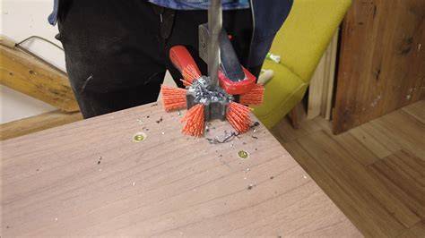 Ergonomické prvky uhlovej brúsky Makita