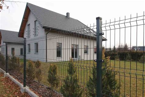 Drôtené deliace panely v sklade