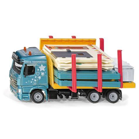 nákladné auto prevážajúce sypký materiál
