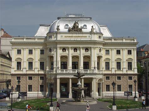 Historická budova SND: porovnanie starých a nových vizualizácií