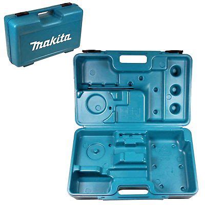 Detailný pohľad na príslušenstvo k uhlovej brúske Makita GA4530R