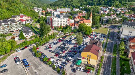 Exteriér Vily Stiassni z vtáčej perspektívy