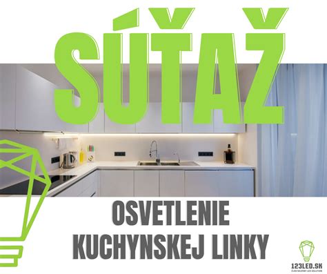 ukážka modernej kuchynskej linky s kamenným obkladom a drevenými detailmi