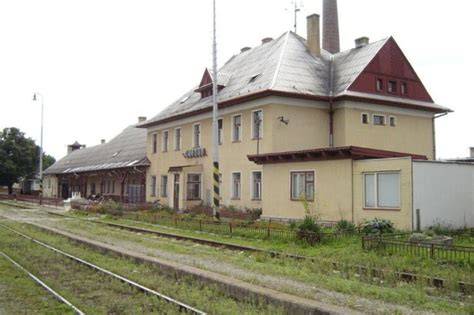 Železničná stanica Stankovany pred rekonštrukciou
