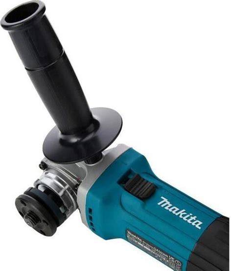 Detail uhlovej brúsky Makita GA9020RFK v akcii