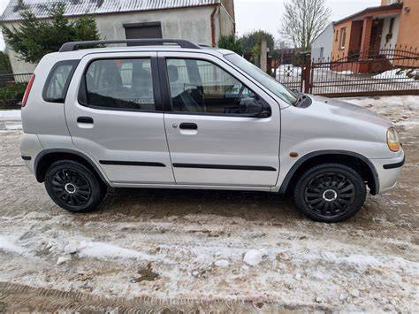 Suzuki Ignis 2000-2009 s nainštalovanými hagusmi