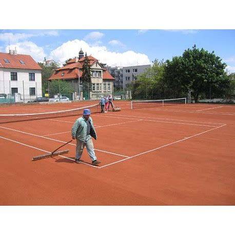 Príslušenstvo a údržba tenisového kurtu
