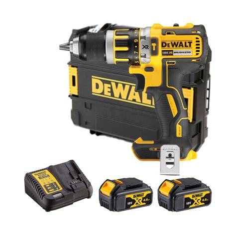 Detail bezuhlíkového motora a prevodovky DeWalt DCD795M2