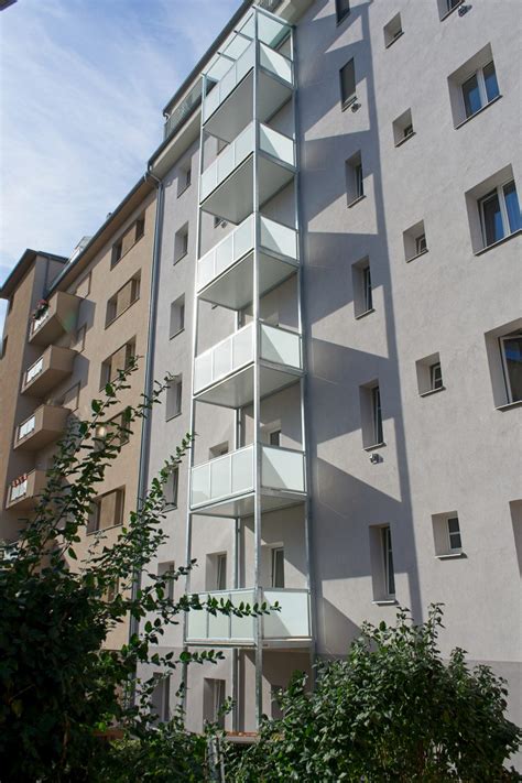 Balkóny a lodžie v mestskom prostredí