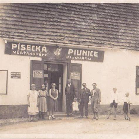 Logo a historické obrázky značky WECK